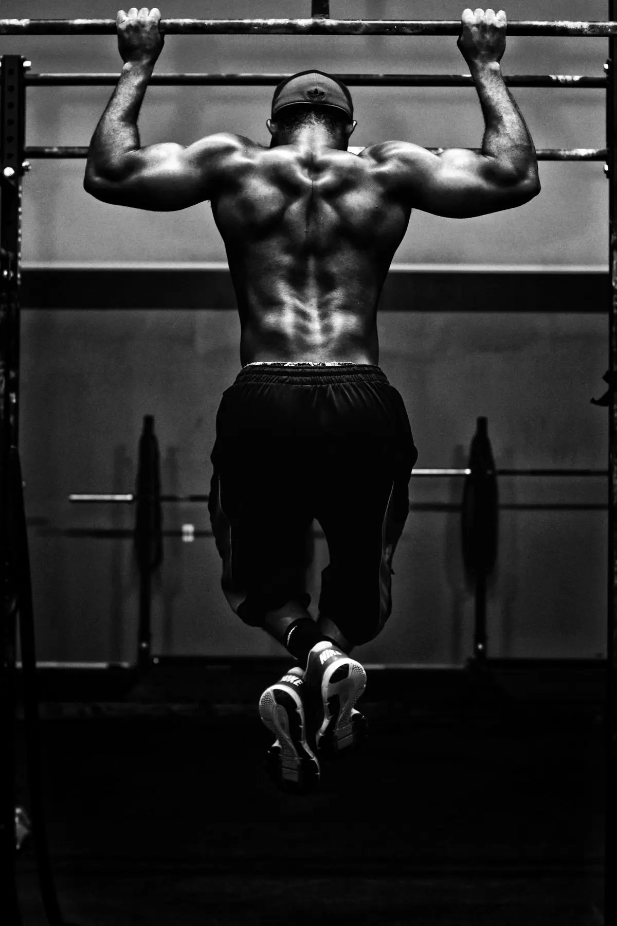 Atleta entrenando en el gimnasio Pulso